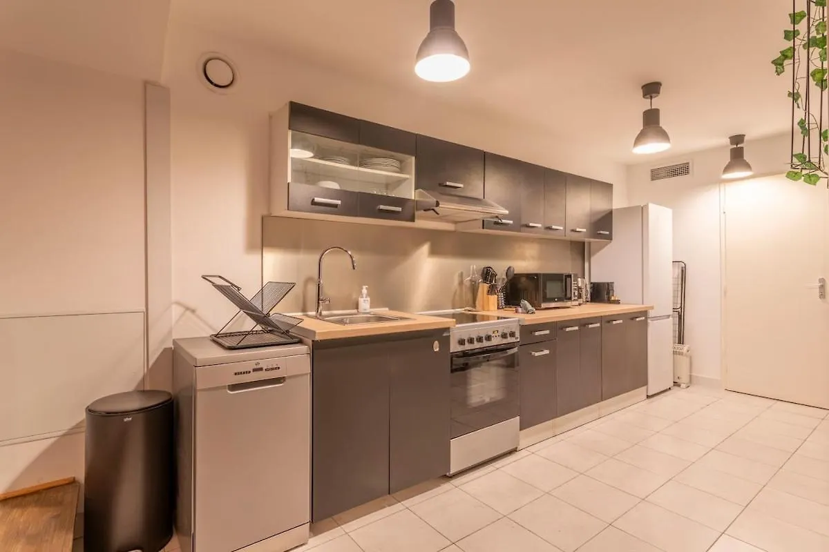 Apt Near Gare Saint-Charles - Cours Julien Marseille France